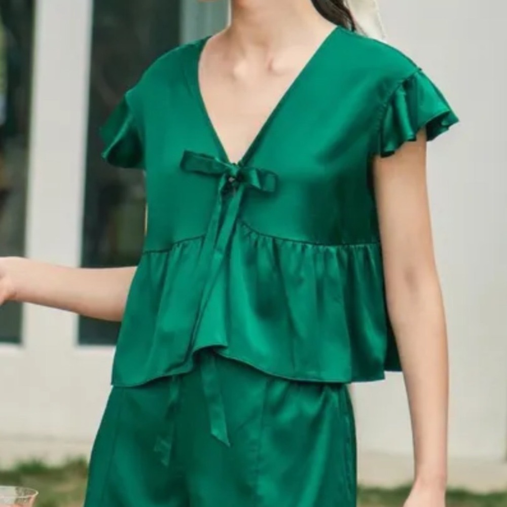 Not Just Pajama Mulberry Silk Luxury Green Blouse Womens Large Cozy Old Money